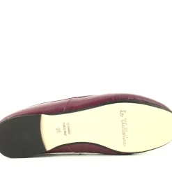 Ballerina Claudia Bordeaux